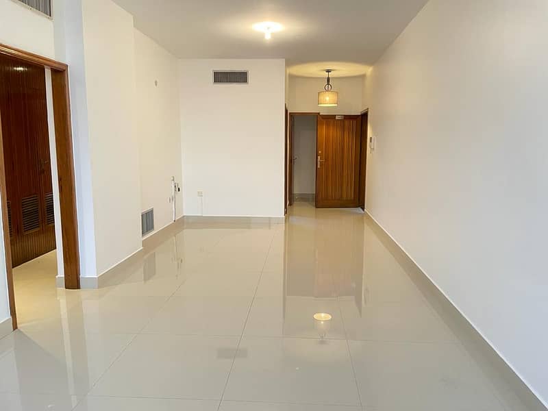 Huge and Clean 03 Bhk with balcony for 65k at Hamdan St.