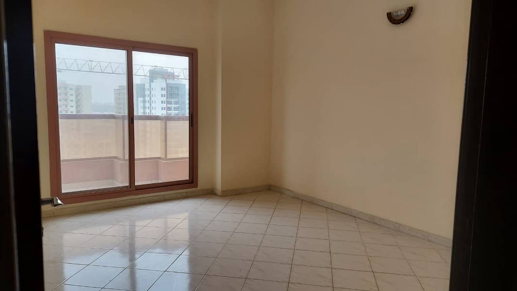 位于阿尔纳赫达（迪拜）街区，阿尔纳赫达2号街区，尼亚达阿尔莎伊大楼 1 卧室的公寓 30000 AED - 4997543