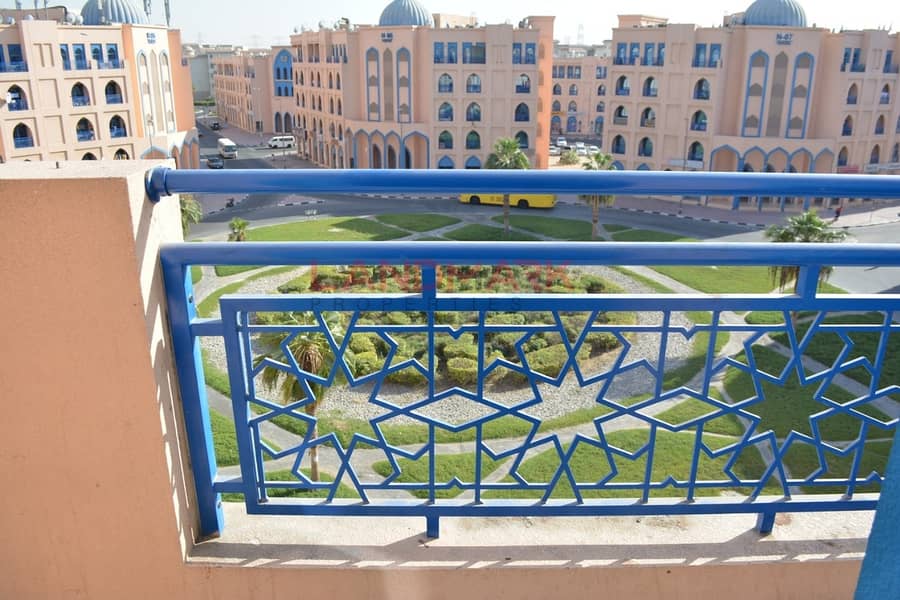 1 Bedroom I With Balcony I Roundabout View I Family Only