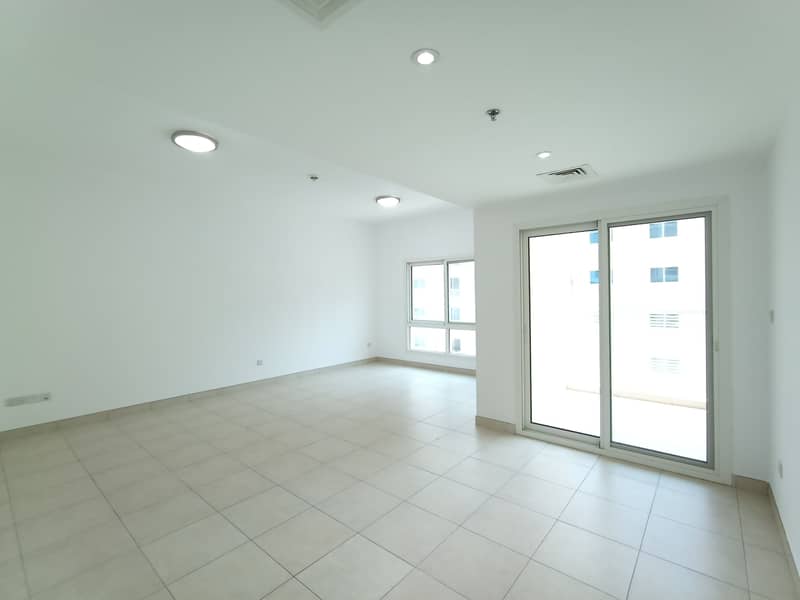 位于阿尔纳赫达（迪拜）街区，阿尔纳达1区 3 卧室的公寓 65000 AED - 5653785
