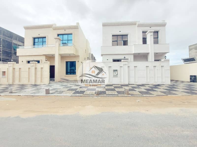 For lovers of modern designs, villa with the finest finishes and decorations, central air conditioning, 100% freehold for life and bequeathed to child