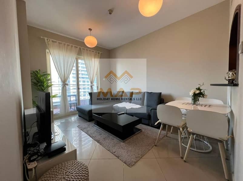 NEWLY FULLY FURNISHED, LUXURIOUS AND DECORATED 1 BHK  NEAR TO DMCC METRO STATION JLT AVAILABLE