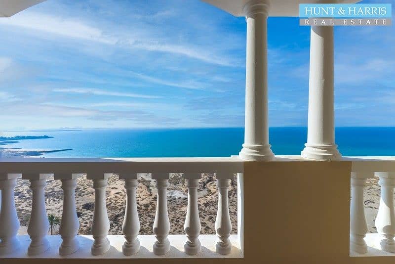 12 Amazing Sea Views - Great Investment - Fully Furnished