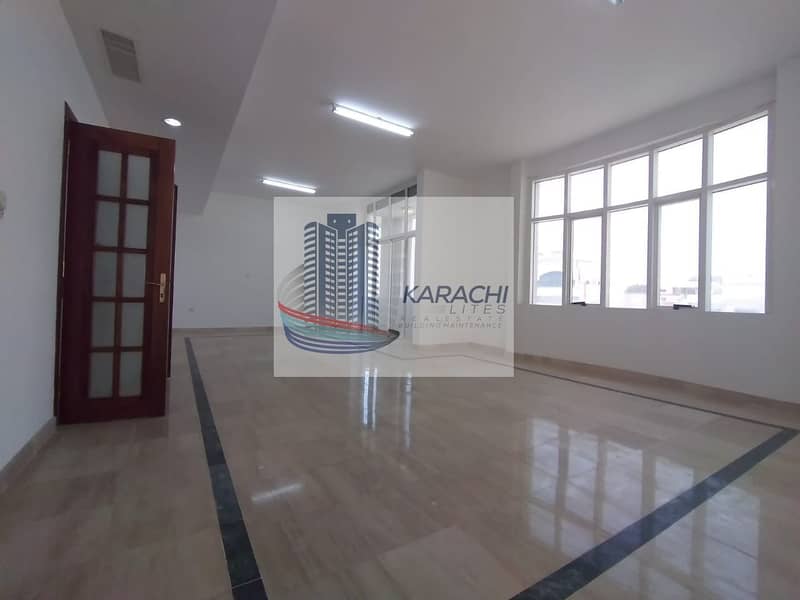3 Bedrooms Apartment In A Villa With Underground Parking-Central AC-Balcony & Maid Room Near Khalidiyah Police Station