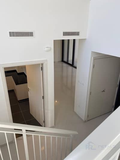 3 Bedroom Villa for Sale in DAMAC Hills, Dubai - 3BR+Maid Villa For Sale I Vacant I Single Row