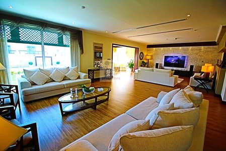 4 Bedroom Villa for Rent in Jumeirah Park, Dubai - Luxuriously Furnished & Fully Upgraded 4Bed Villa