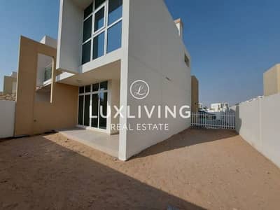 3 Bedroom Villa for Sale in DAMAC Hills 2 (Akoya by DAMAC), Dubai - Beautiful Villa with Corner Huge Garden