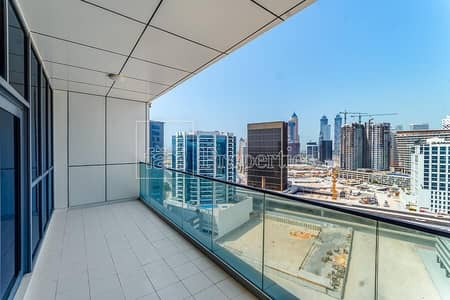 شقة 2 غرفة نوم للايجار في الخليج التجاري، دبي - High Floor I Very Spacious I Best Layout !!!