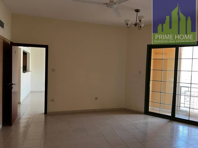 AMR - Price Reduced - Vacant 1 BHK with Balcony only in 290k - with 10% ROI