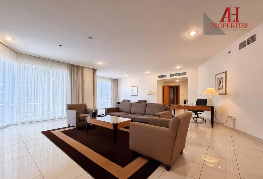 Квартира в Шейх Зайед Роуд，Фэйрмонт Дубаи, 2 cпальни, 140000 AED - 5658864
