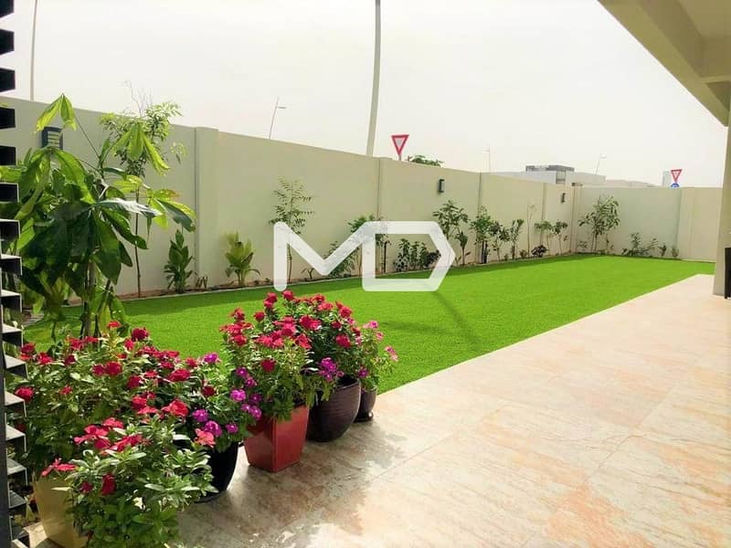 Single Row | Corner Unit | Landscaped Garden