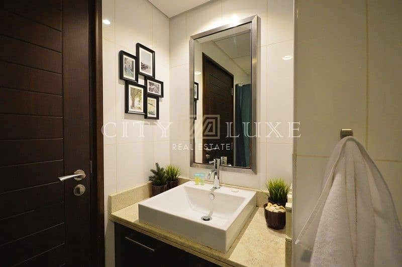 7 Vacant | Elegant Studio Fountain View | Furnished