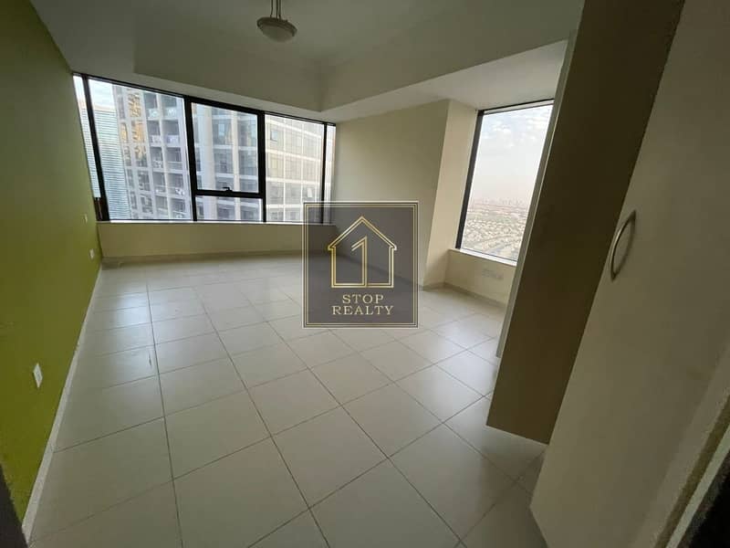 High Floor  | Close to Metro and Park | Motivated seller