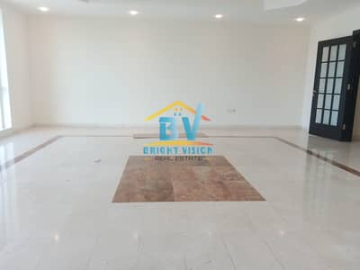3 Bedroom Flat for Rent in Hamdan Street, Abu Dhabi - HOT DEAL!!!. . . Very Spacious 3 Bedrooms Apartment with Maid room  AND Amazing View