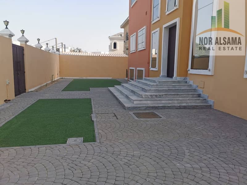 BARSHA SOUTH 7 BHK VILLA WITH BASMENT AND ROOF TOP