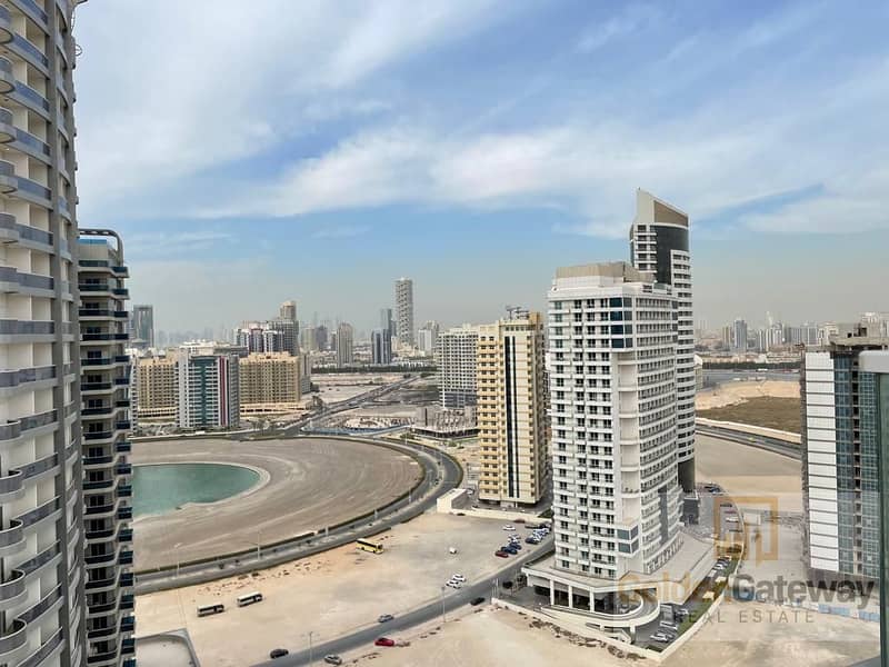شقة في المساكن الحمراء،مدينة دبي الرياضية 1 غرفة 32999 درهم - 5623574