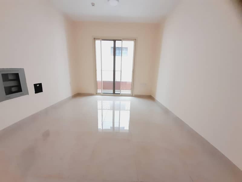 Brand new Luxury 1Bedroom apartment with balcony and with 2 Bathrooms in new Muwailih
