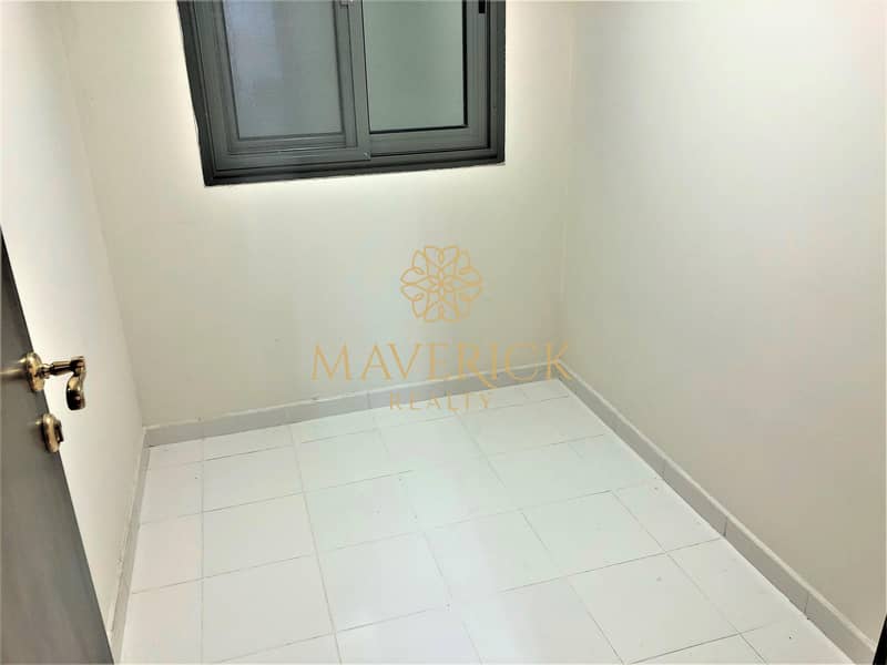 15 Sea View | Huge 3BR+Maids/R | Free Parking