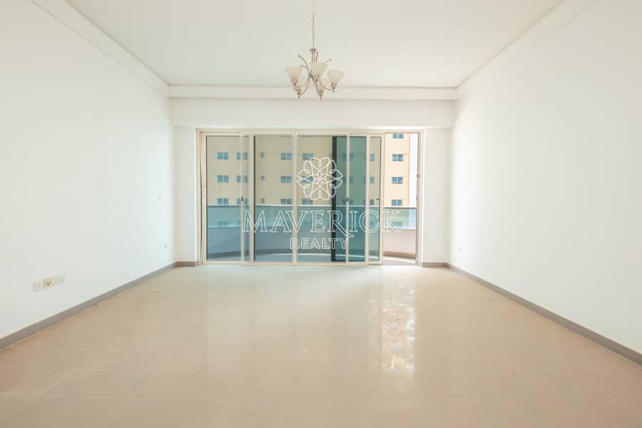 Квартира в Аль Маджаз，Аль Маджаз 3，Блю Тауэр, 2 cпальни, 61990 AED - 5663305