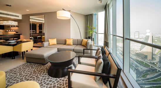 شقة فندقية 3 غرف نوم للايجار في شارع الشيخ زايد، دبي - Serviced Three-Bed Residence at the Sheraton Grand Hotel