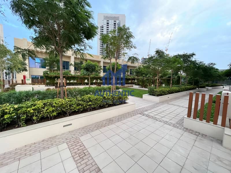BRAND NEW | BEST AMENITIES | 3 + M - SPACIOUS LAYOUT