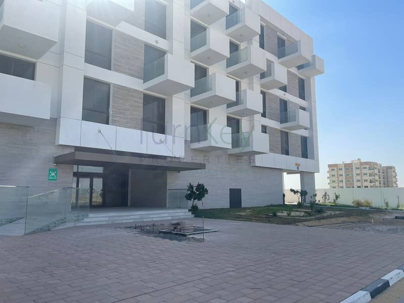 位于迪拜南部街区，居住区，脉动住宅区 的住宅楼 27000000 AED - 5656563