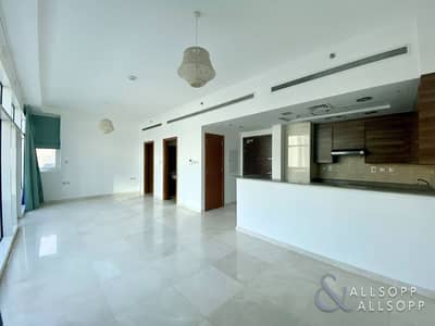 Studio for Sale in Business Bay, Dubai - Spacious Studio | Community View | Vacant