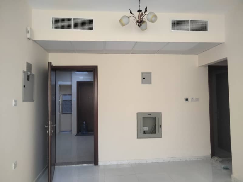 Amazing 1bhk at prime location with flexible payment.