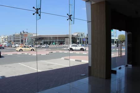 Showroom for Rent in Deira, Dubai - Main Road Facing Large Showroom For Rent Near DNATA high visibility