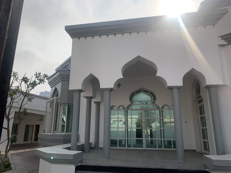 SINGLE STORY VILLA FOR RENT IN NAD SHAMMA (7 bed + hall + living + dining)