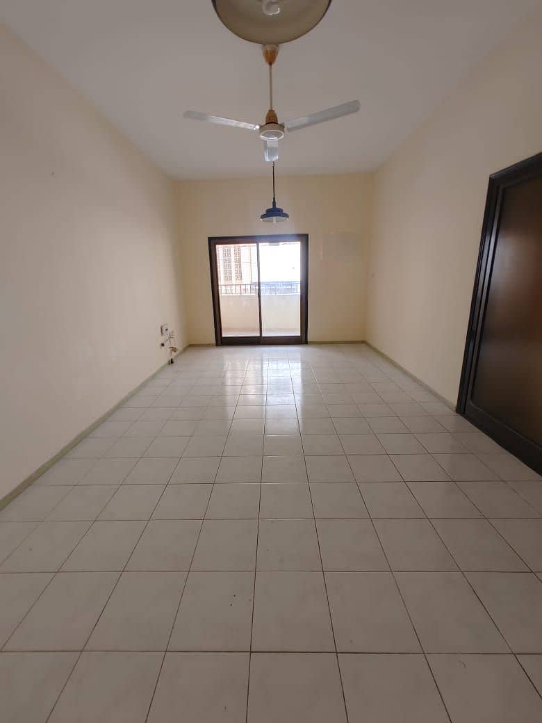 BIG SIZE 1BHK @45K FOR SHARING PARTITION CLOSE TO ABU HAIL METRO