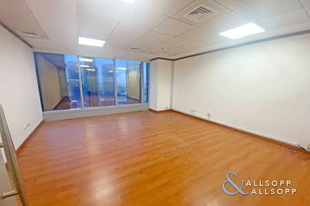 Office for Sale in Jumeirah Lake Towers (JLT), Dubai - Grade A | Lake Views | Available For End Use