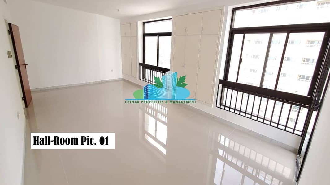 Nice and   Good  looking  |HUGE 3 BHK w/ MAID-ROOM |4 payments