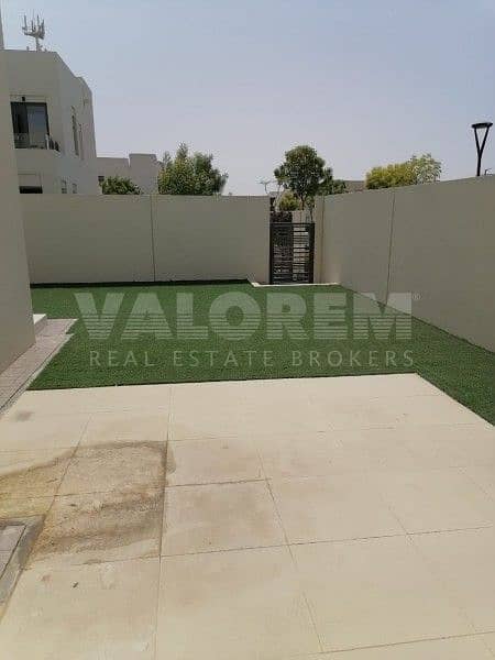 8 Townhouse 3bedrooms ready to move in Damac Hills2