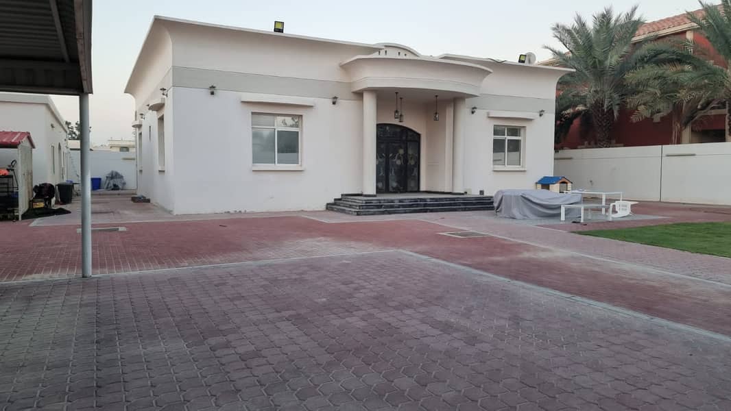 Luxurious Villa SINGLE STORY for rent in AL TWAR 3