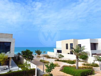 5 Bedroom Villa for Sale in Saadiyat Island, Abu Dhabi - Corner villa with pool | Steps away from the beach