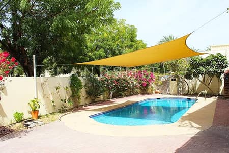 Large Corner Plot 4BR Villa with Pool in Meadows 9