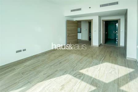 شقة 1 غرفة نوم للبيع في دبي مارينا، دبي - شقة في برج استوديو ون دبي مارينا 1 غرف 1000000 درهم - 5666538