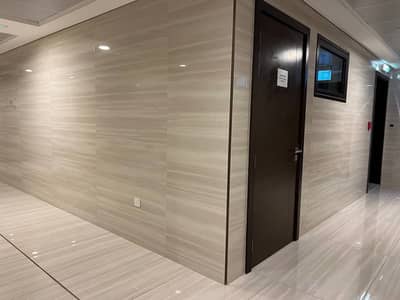 شقة 1 غرفة نوم للايجار في الجداف، دبي - مبرد مجانا !!! قريب من محطة مترو 1 BHK مع صالة رياضية وحمام سباحة وموقف سيارات