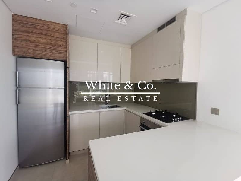 3 Luxury Living | Fitted Kitchen | Avail Now
