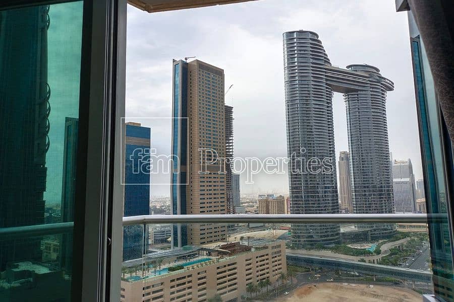 Fully Furnished l High Floor l Vacant, Spacious