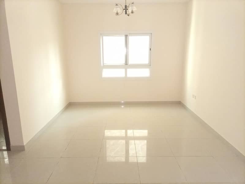 1 Month Free Spacious Studio Flat 500 sq-feet | Well Maintained | Separate Kitchen | Just in 18K