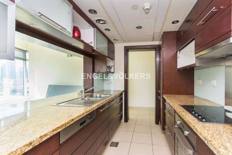 3 Multiple Units | High Floor | Well Maintained