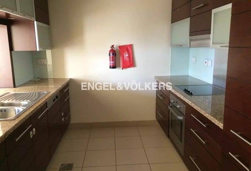 14 Multiple Units | High Floor | Well Maintained