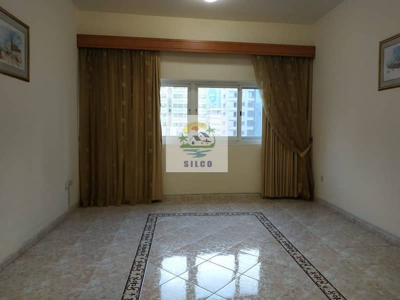 شقة في منطقة النادي السياحي 1 غرفة 40000 درهم - 4480814