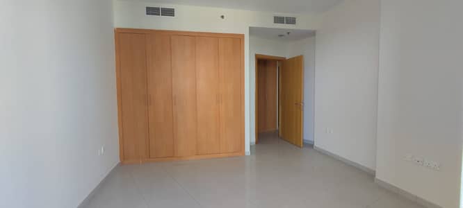 1BHK WITH 2BALCONY 2WARDROBE CHILLER FREE PRIME LOCATION WITH GYM POOL PARKING JUST IN 40K
