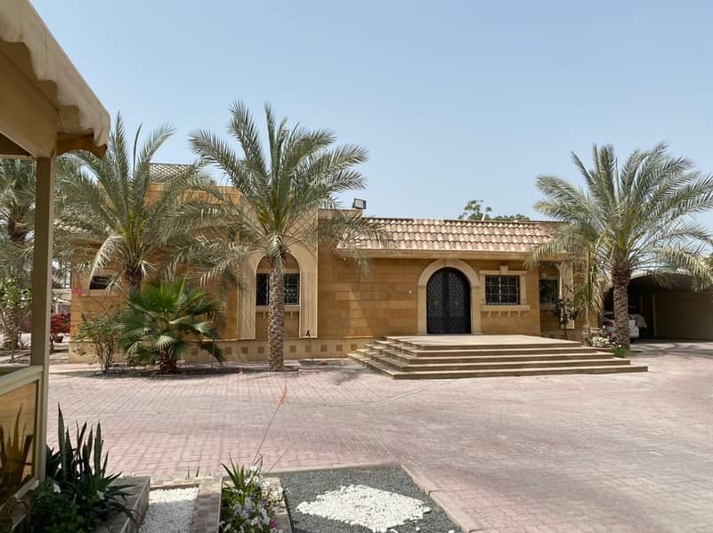 For sale a luxurious villa in Al Quoz (Wasit Suburb) / Sharjah