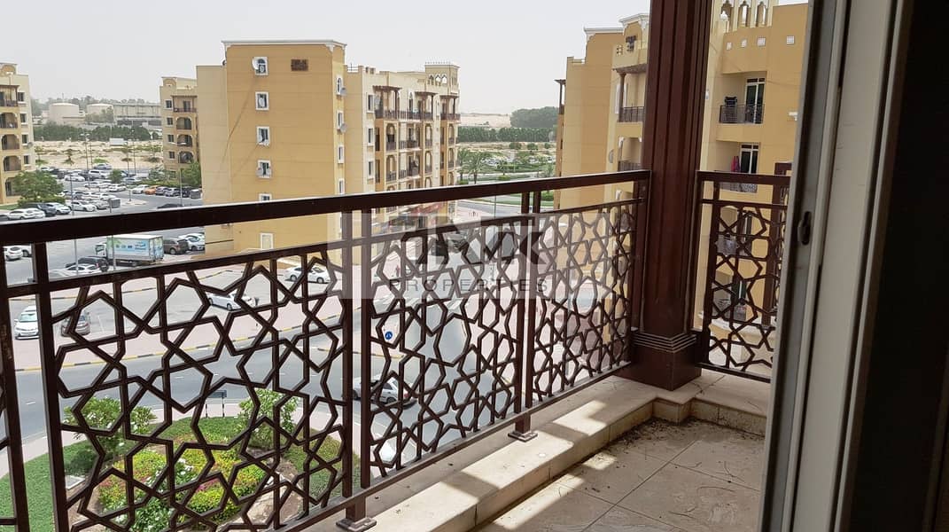 LARGE STUDIO IN EMIRATES CLUSTER UPPER FLOOR