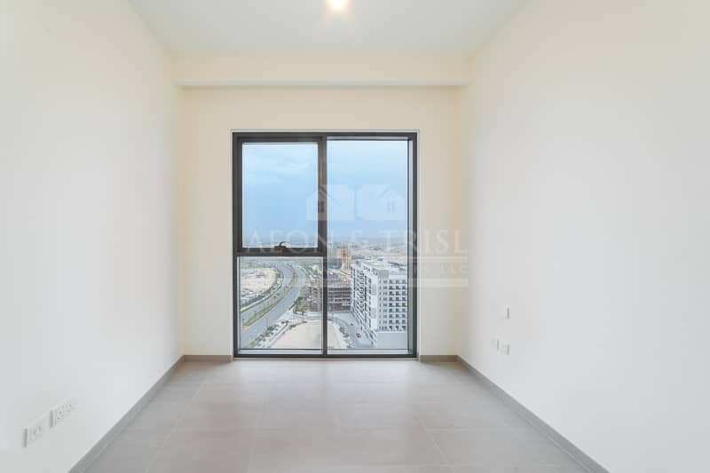 6 Corner Unit | Road View | Newly Handover