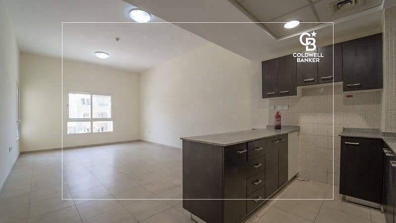 8 Spacious | Balcony | Open view |  Ready to move in